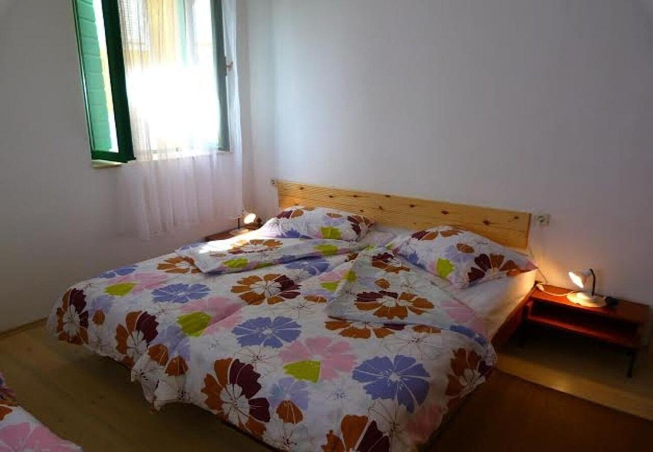 Holiday home Villa Jadran - seaview Preko Esterno foto